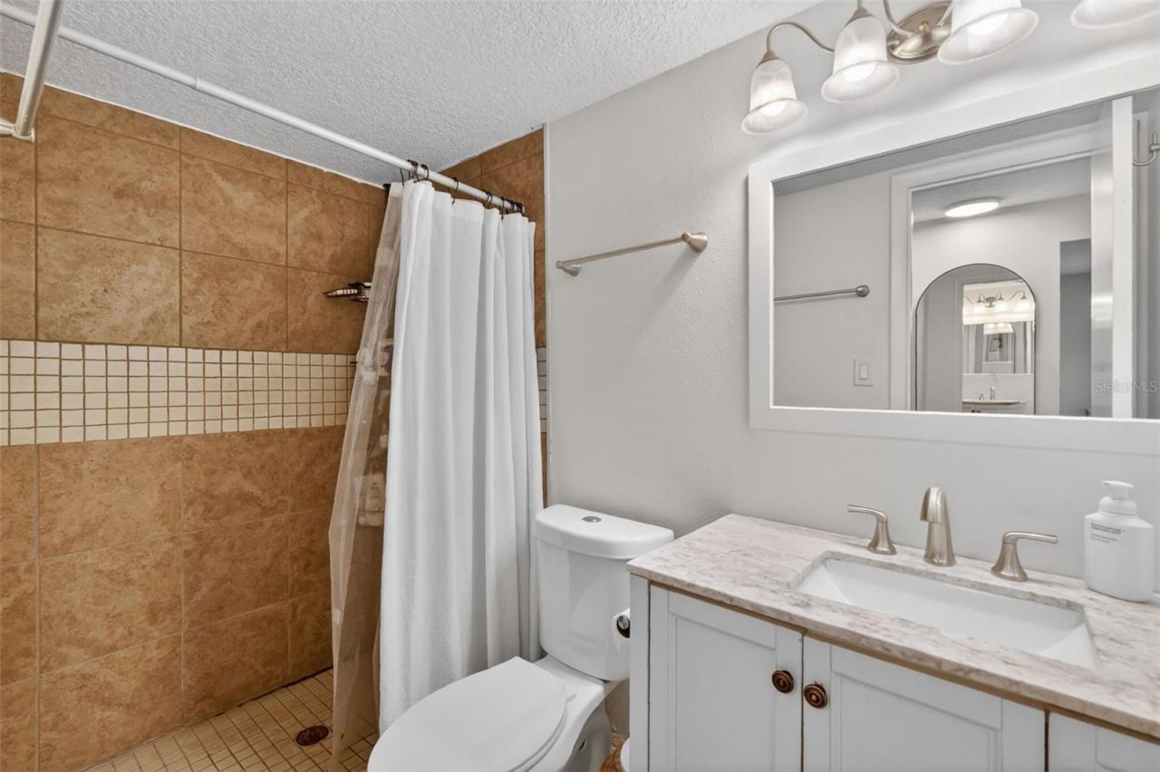 1112 W Main Street , Unit E7, Leesburg, FL 34748 Photo