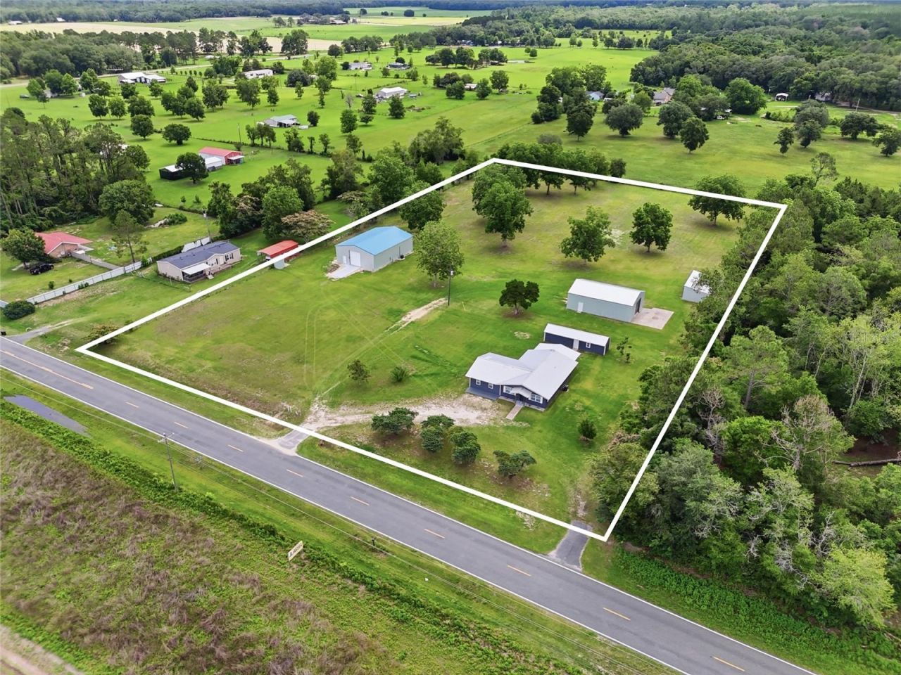 12471 SW Tustenuggee Avenue, Fort White, FL 32038 Photo