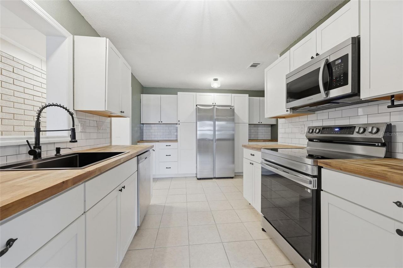 12471 SW Tustenuggee Avenue, Fort White, FL 32038 Photo