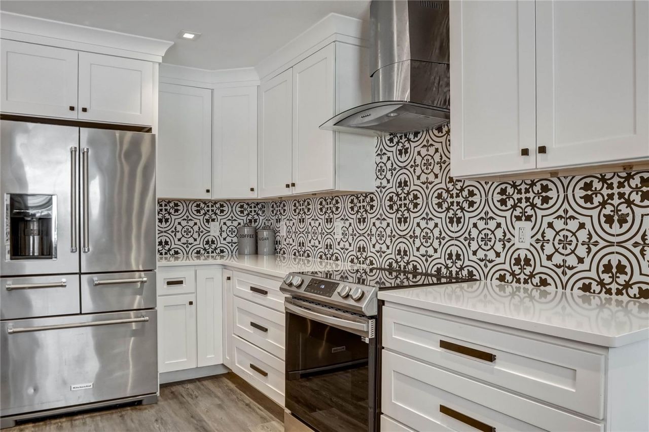 647 E Hillcrest Street , Altamonte Springs, FL 32701 Photo