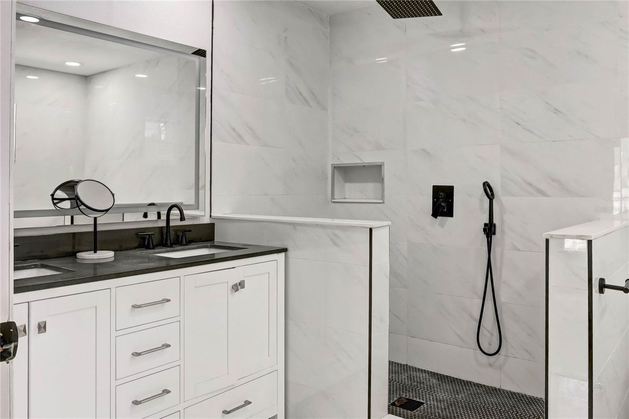 647 E Hillcrest Street , Altamonte Springs, FL 32701 Photo