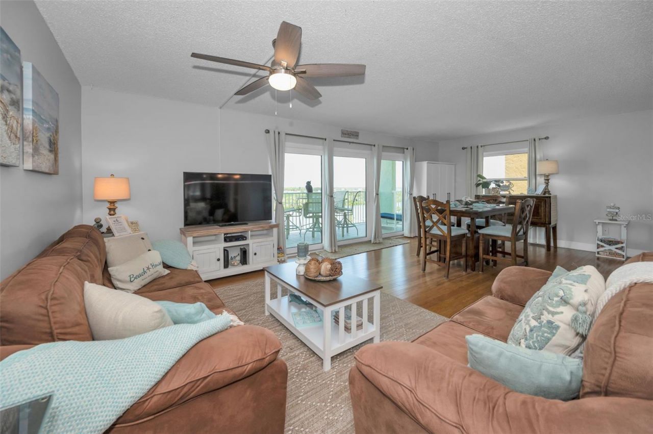 18610 Gulf Boulevard , Unit 610, Indian Shores, FL 33785 Photo