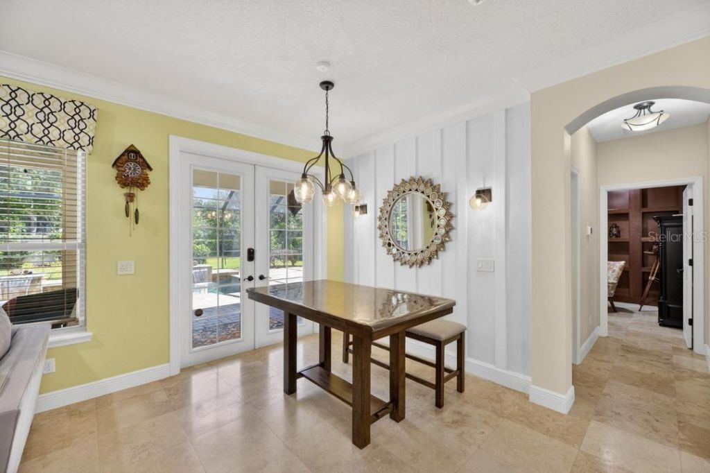 1823 Bella Casa Court, Tampa, FL 33618 Photo