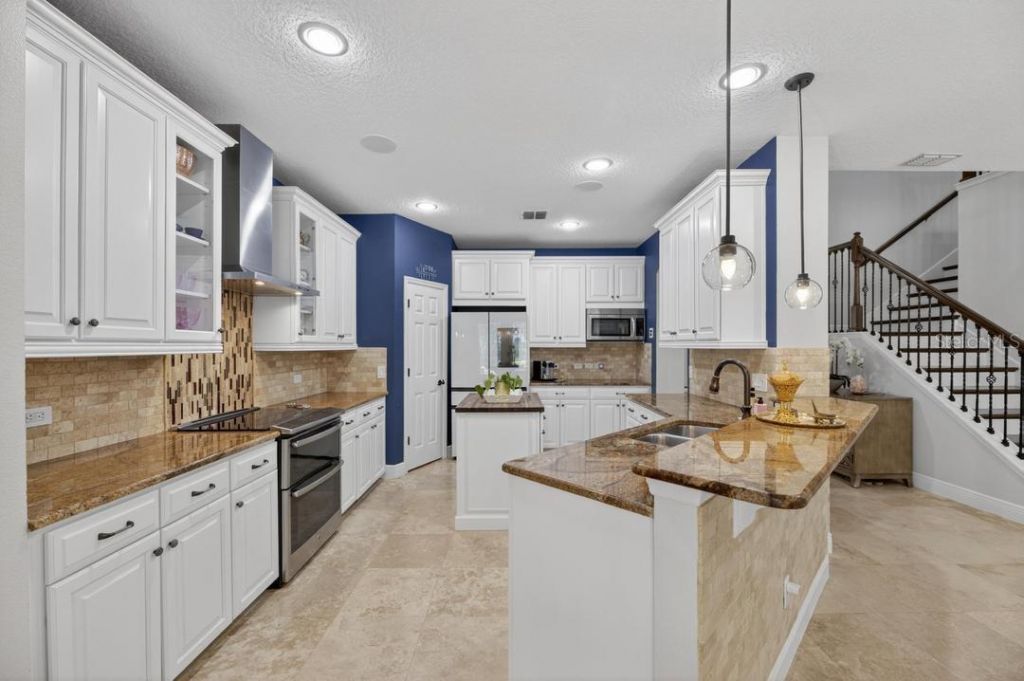 1823 Bella Casa Court, Tampa, FL 33618 Photo