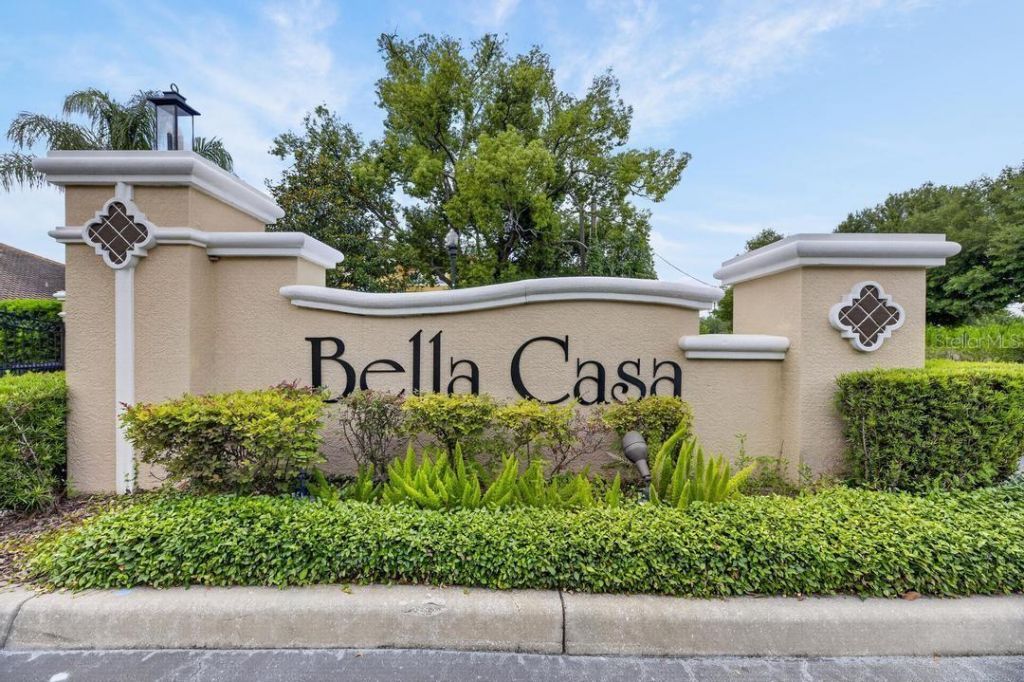 1823 Bella Casa Court, Tampa, FL 33618 Photo