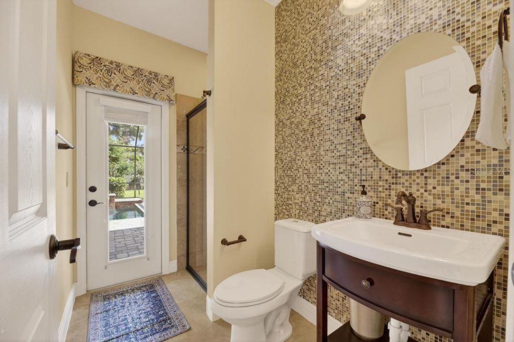 1823 Bella Casa Court, Tampa, FL 33618 Photo