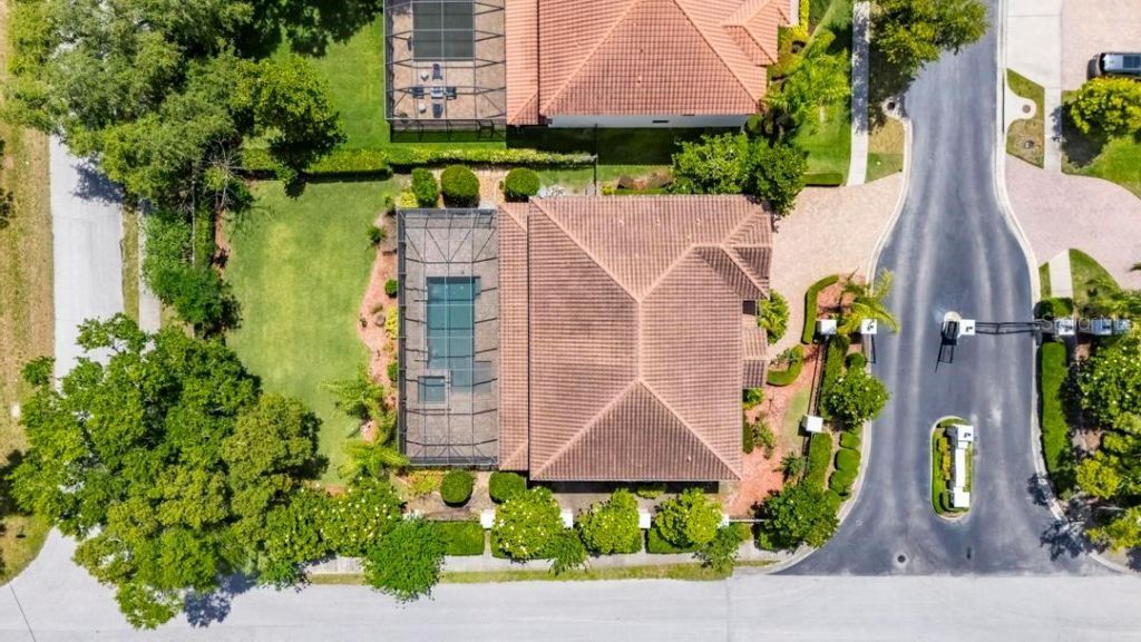 1823 Bella Casa Court, Tampa, FL 33618 Photo
