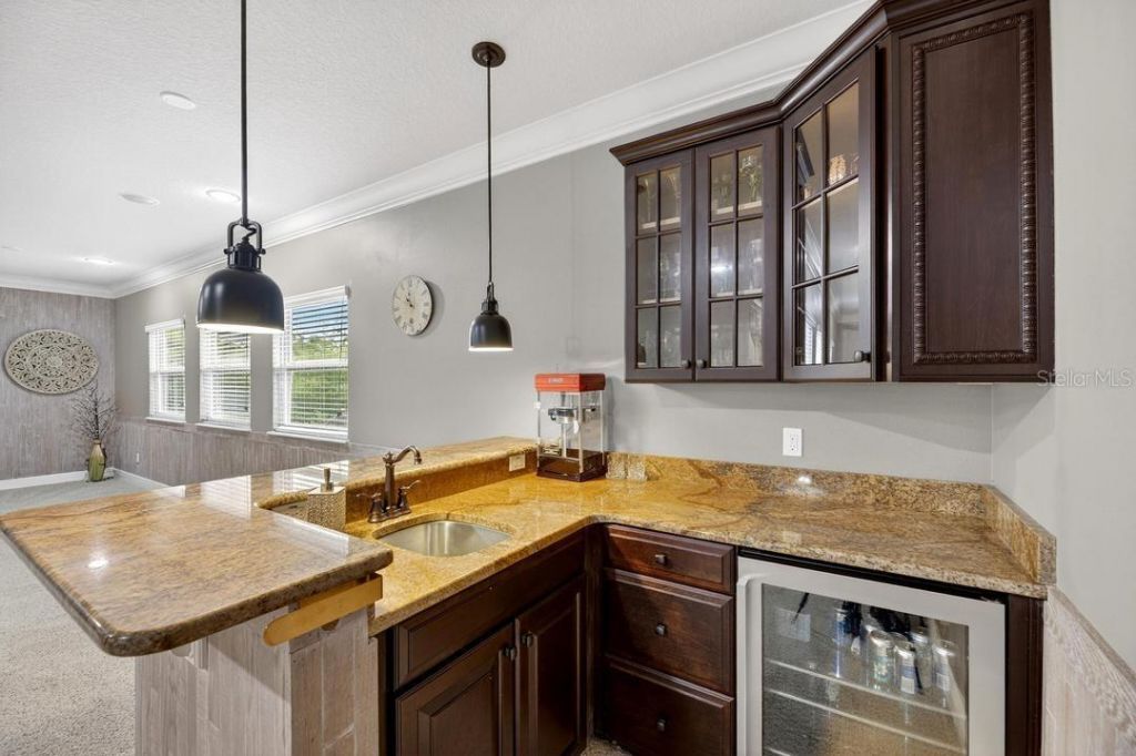 1823 Bella Casa Court, Tampa, FL 33618 Photo