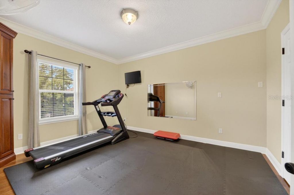 1823 Bella Casa Court, Tampa, FL 33618 Photo