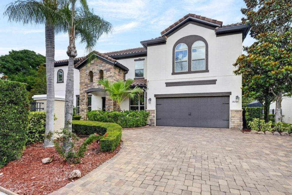 1823 Bella Casa Court, Tampa, FL 33618 Photo