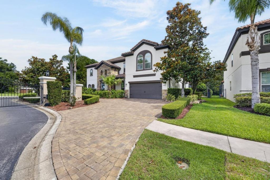 1823 Bella Casa Court, Tampa, FL 33618 Photo
