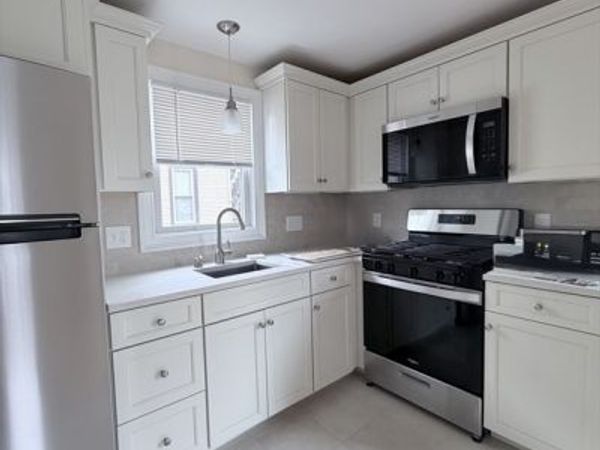 26 Brooks St, Unit 2, Boston, MA 02128