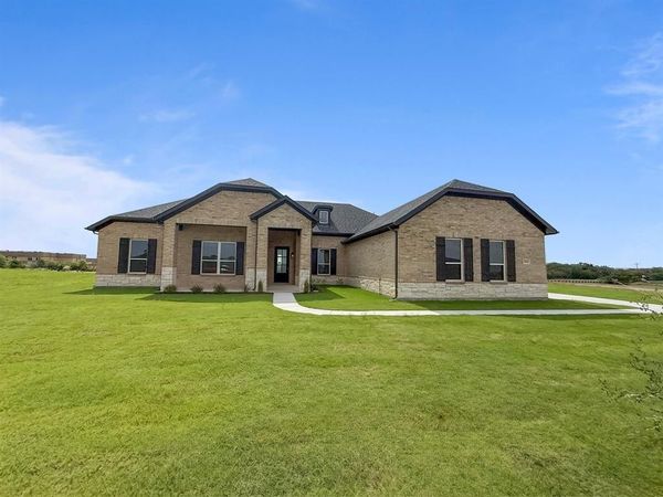 204 Slimp Bluff, Azle, TX 76020