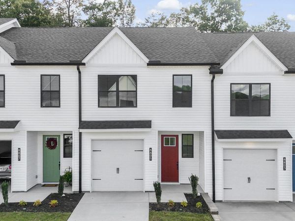 8805 Chapman Trace Way, Knoxville, TN 37920