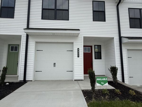 8805 Chapman Trace Way, Knoxville, TN 37920