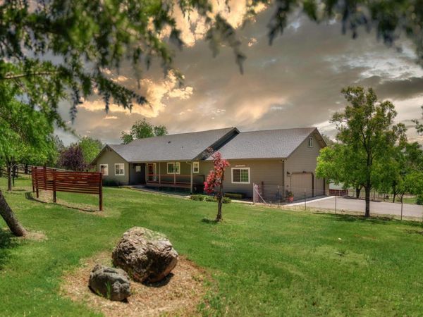 3397 Ahwahnee Way, Cool, CA 95614