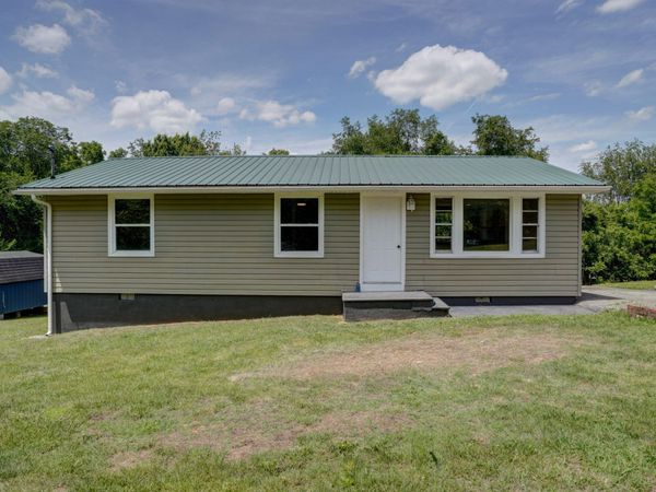 273 Riverview Drive, Bluff City, TN 37618