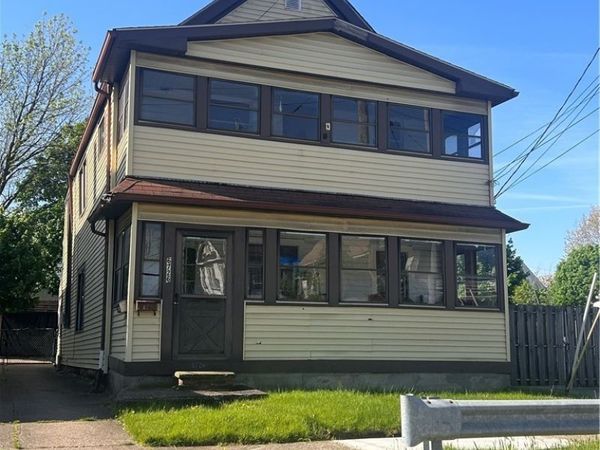 6726 Claasen Avenue , Cleveland, OH 44105
