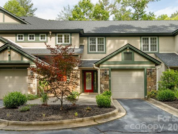 99 Ridgetop Circle, Unit 202, Brevard, NC 28712