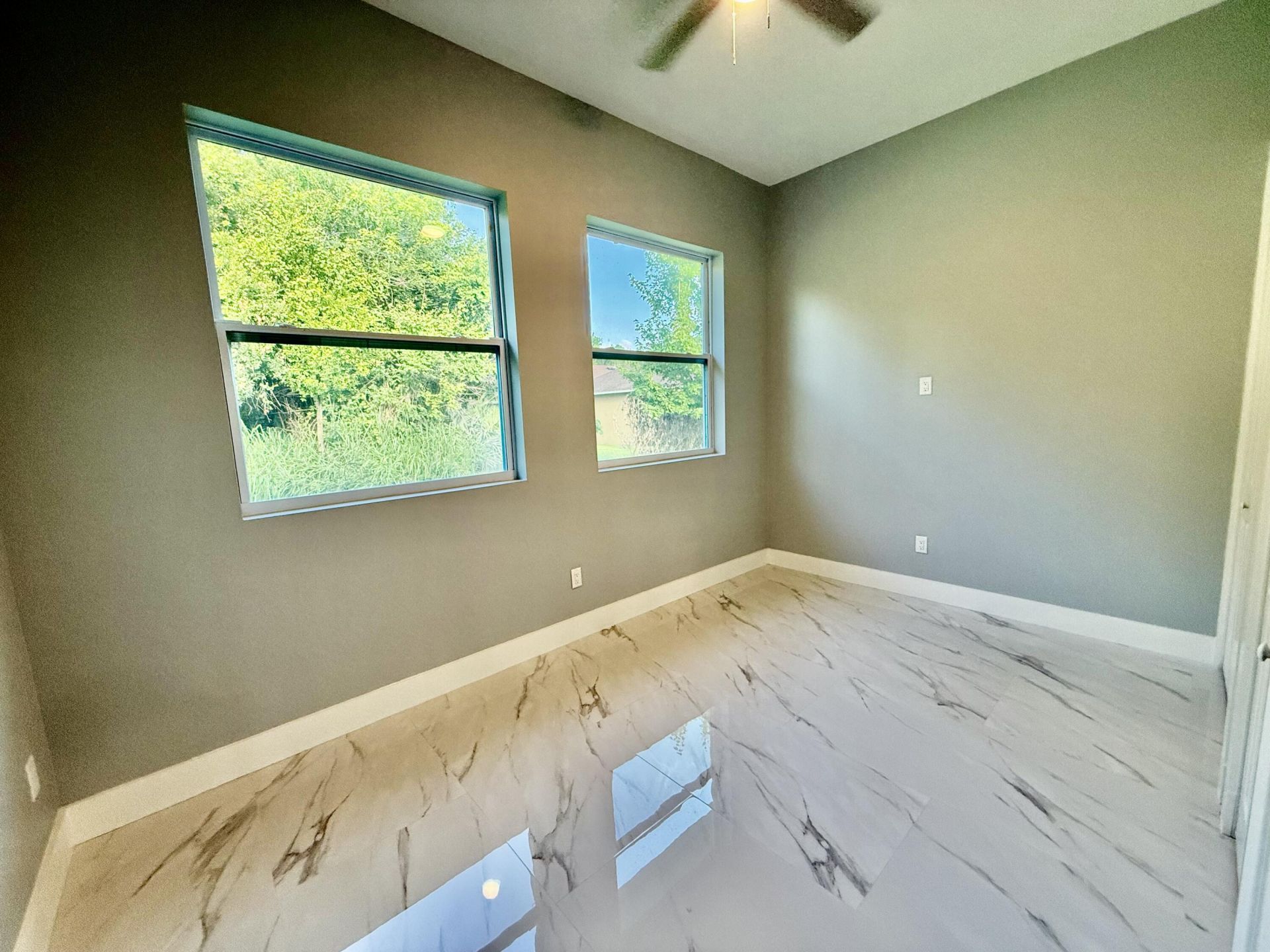 660 NE Moss Rose Place, Port Saint Lucie, FL 34983 Photo