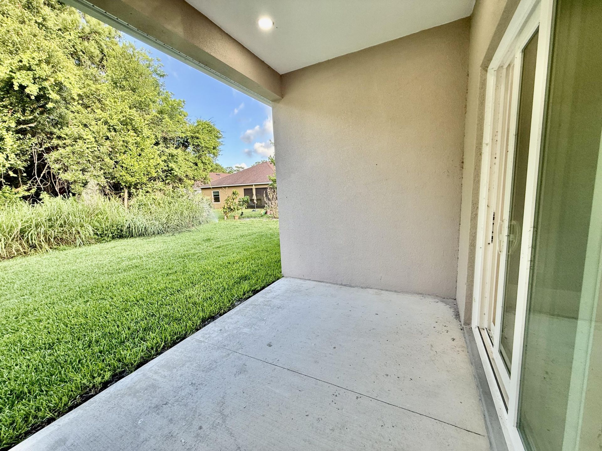 660 NE Moss Rose Place, Port Saint Lucie, FL 34983 Photo
