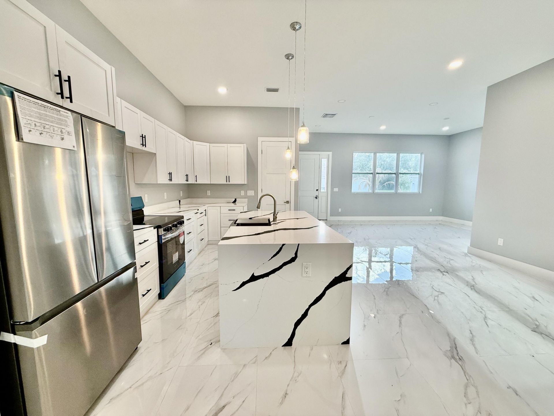 660 NE Moss Rose Place, Port Saint Lucie, FL 34983 Photo