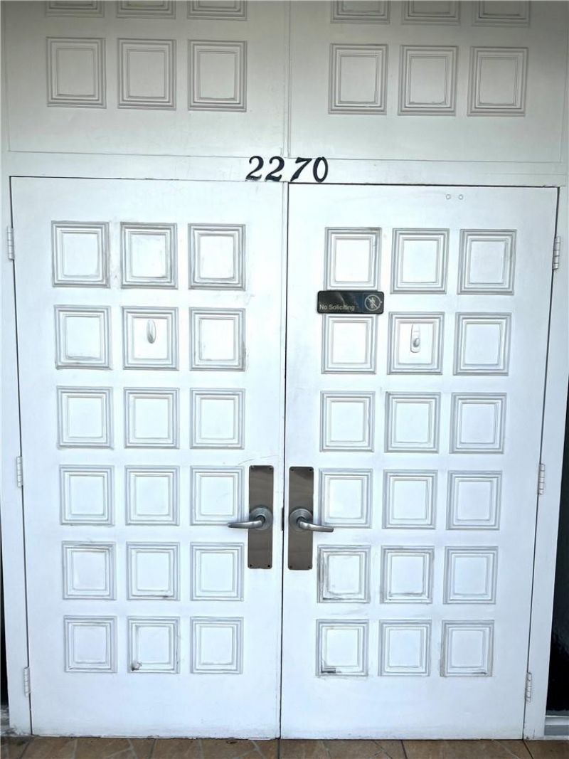 2270 NE 68th Street, Unit 1911, Fort Lauderdale, FL 33308 Photo