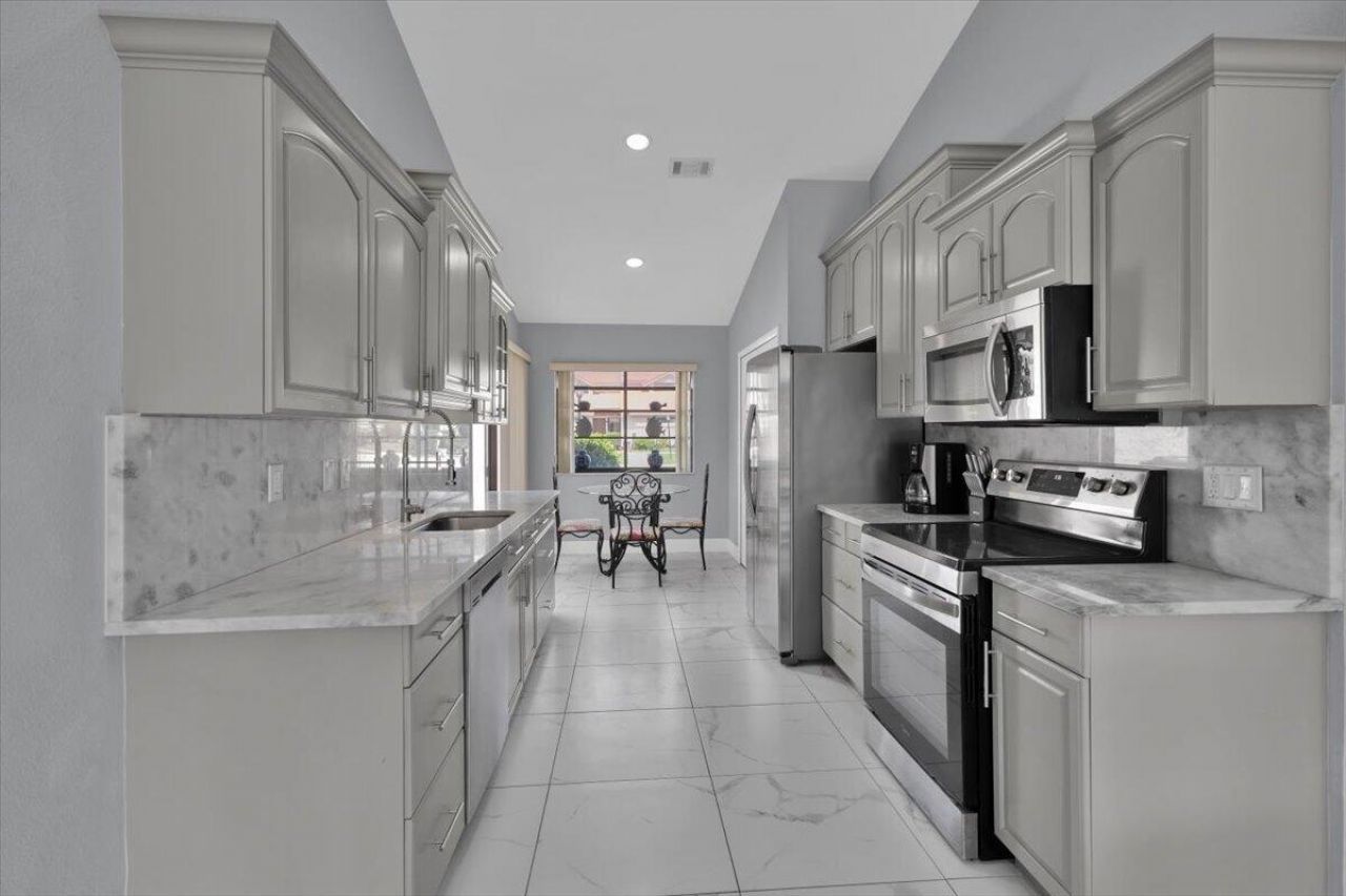 3535 SE Sandpiper Court, Port Saint Lucie, FL 34952 Photo