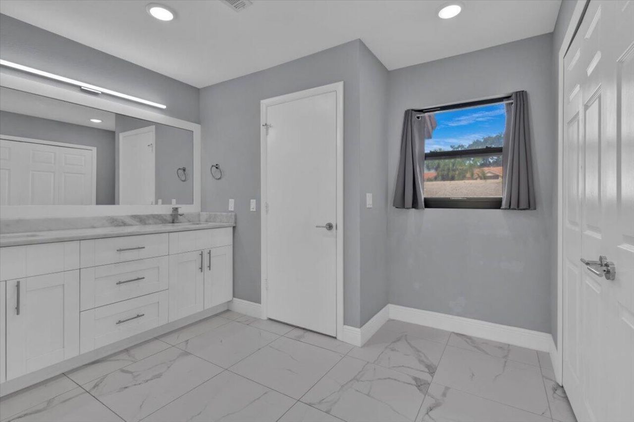 3535 SE Sandpiper Court, Port Saint Lucie, FL 34952 Photo