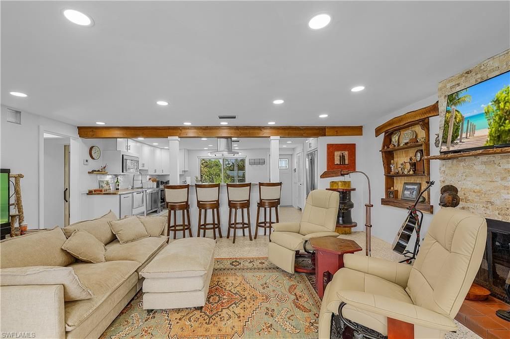 5387 Marina Dr, Bokeelia, FL 33922 Photo