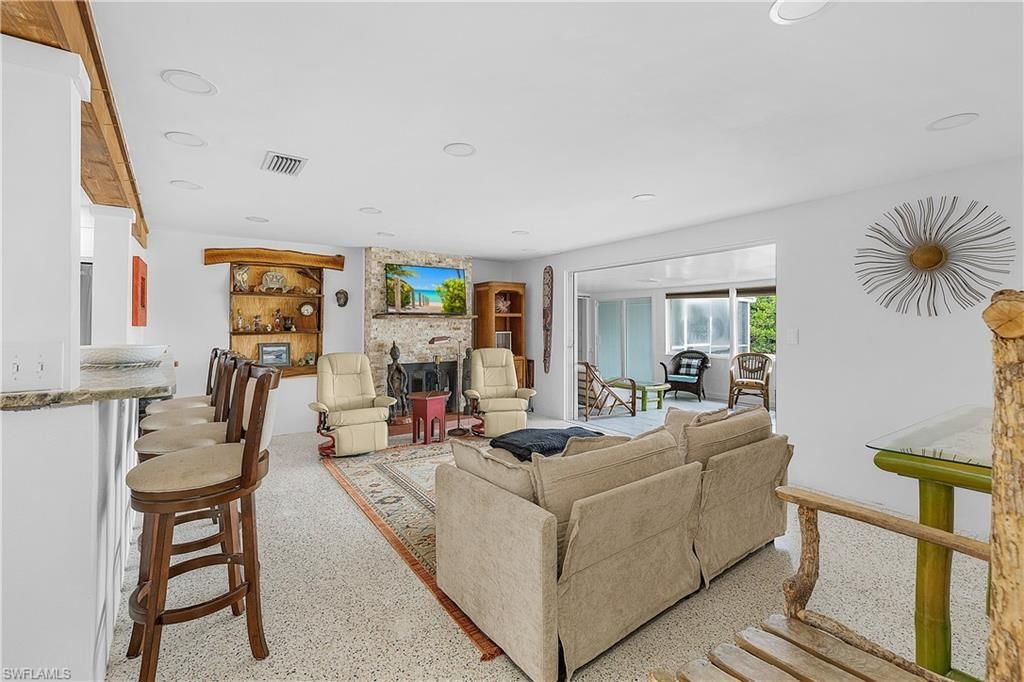 5387 Marina Dr, Bokeelia, FL 33922 Photo