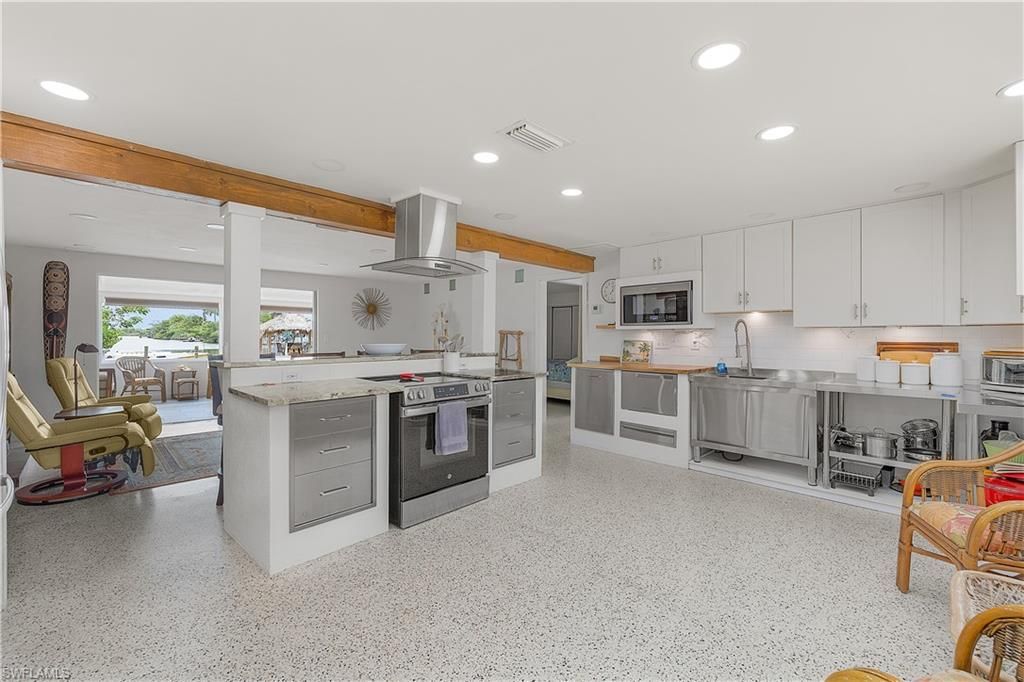 5387 Marina Dr, Bokeelia, FL 33922 Photo