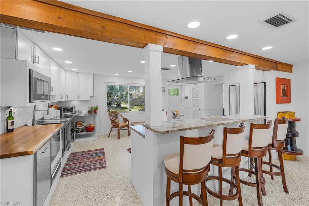 5387 Marina Dr, Bokeelia, FL 33922 Photo