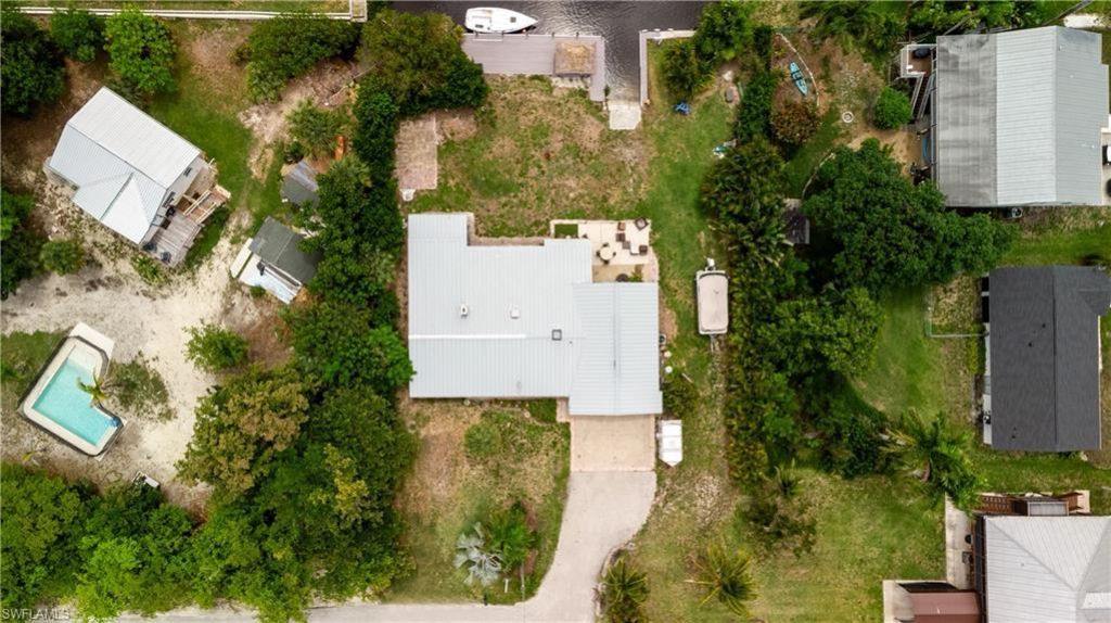 5387 Marina Dr, Bokeelia, FL 33922 Photo