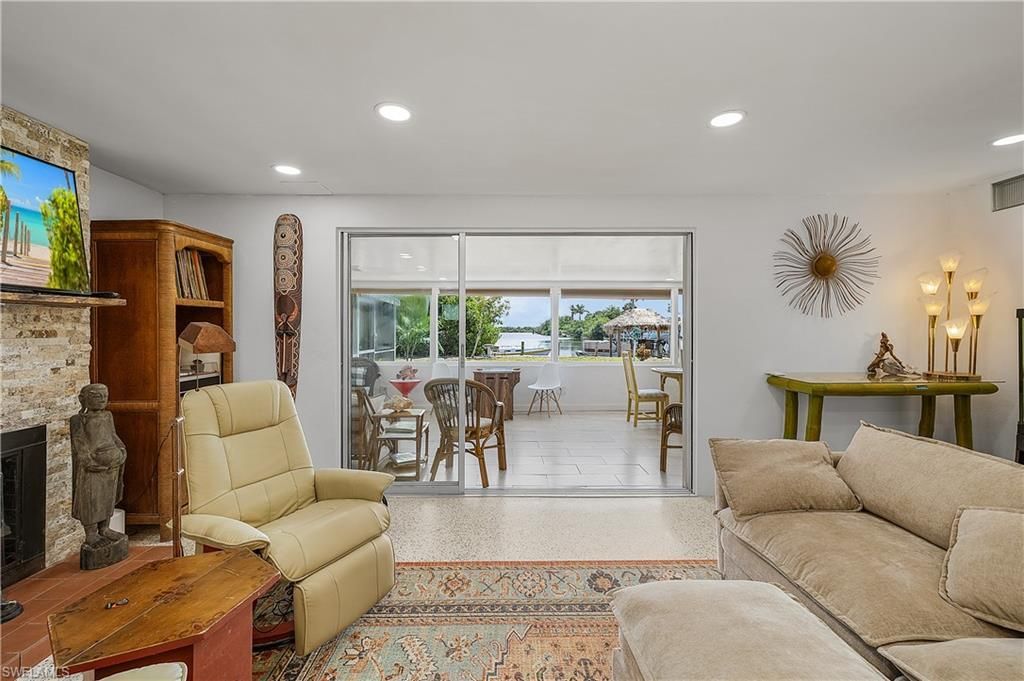 5387 Marina Dr, Bokeelia, FL 33922 Photo