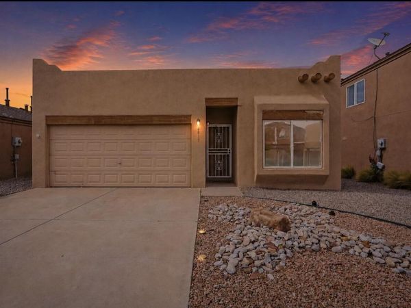 6811 Paese Place NW, Albuquerque, NM 87114