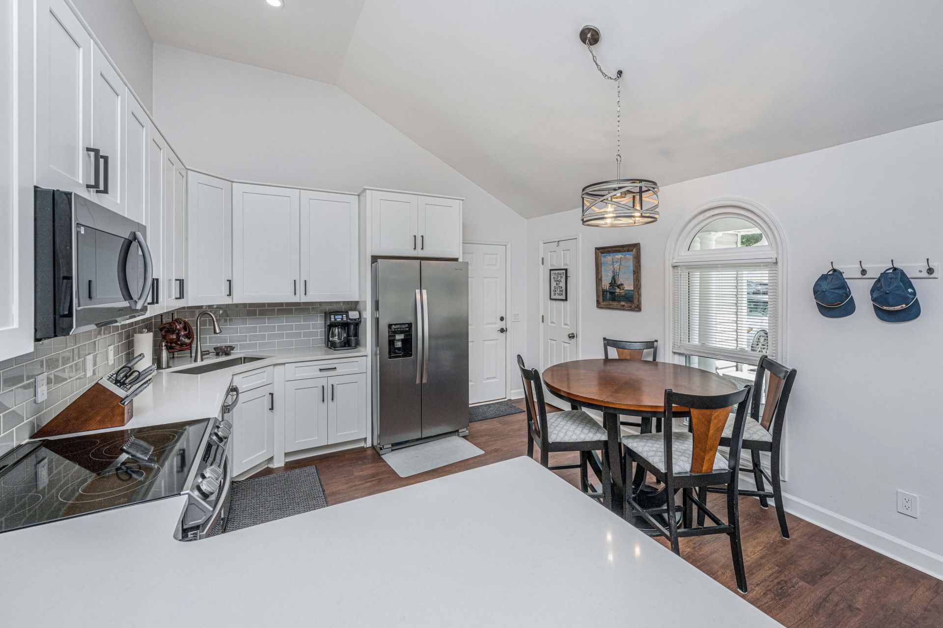 1938 Armory Drive Photo 4