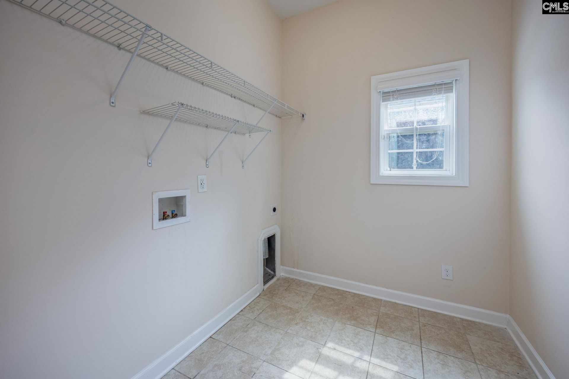 354 Montrose Drive  Photo 19