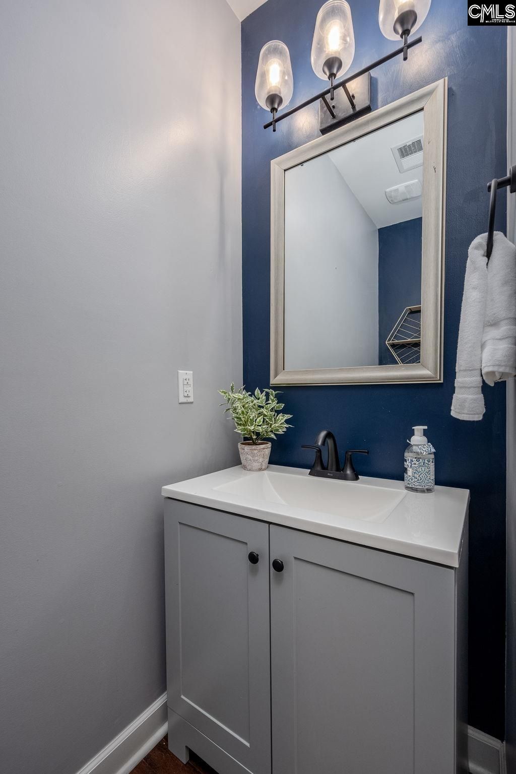 354 Montrose Drive  Photo 20