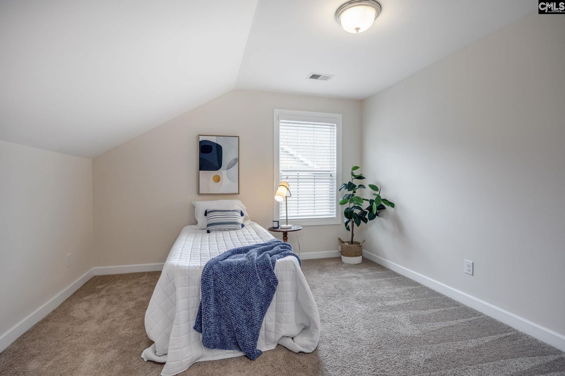 354 Montrose Drive  Photo 31