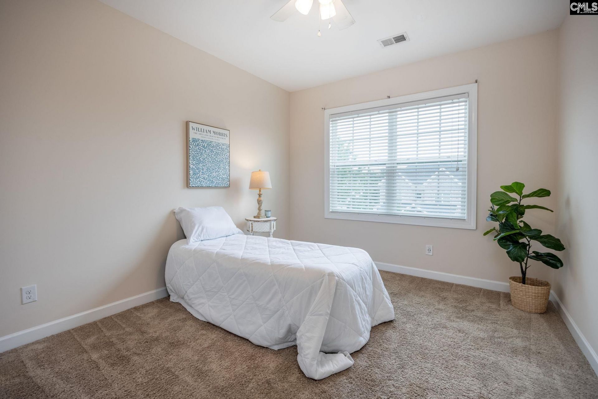 354 Montrose Drive  Photo 33