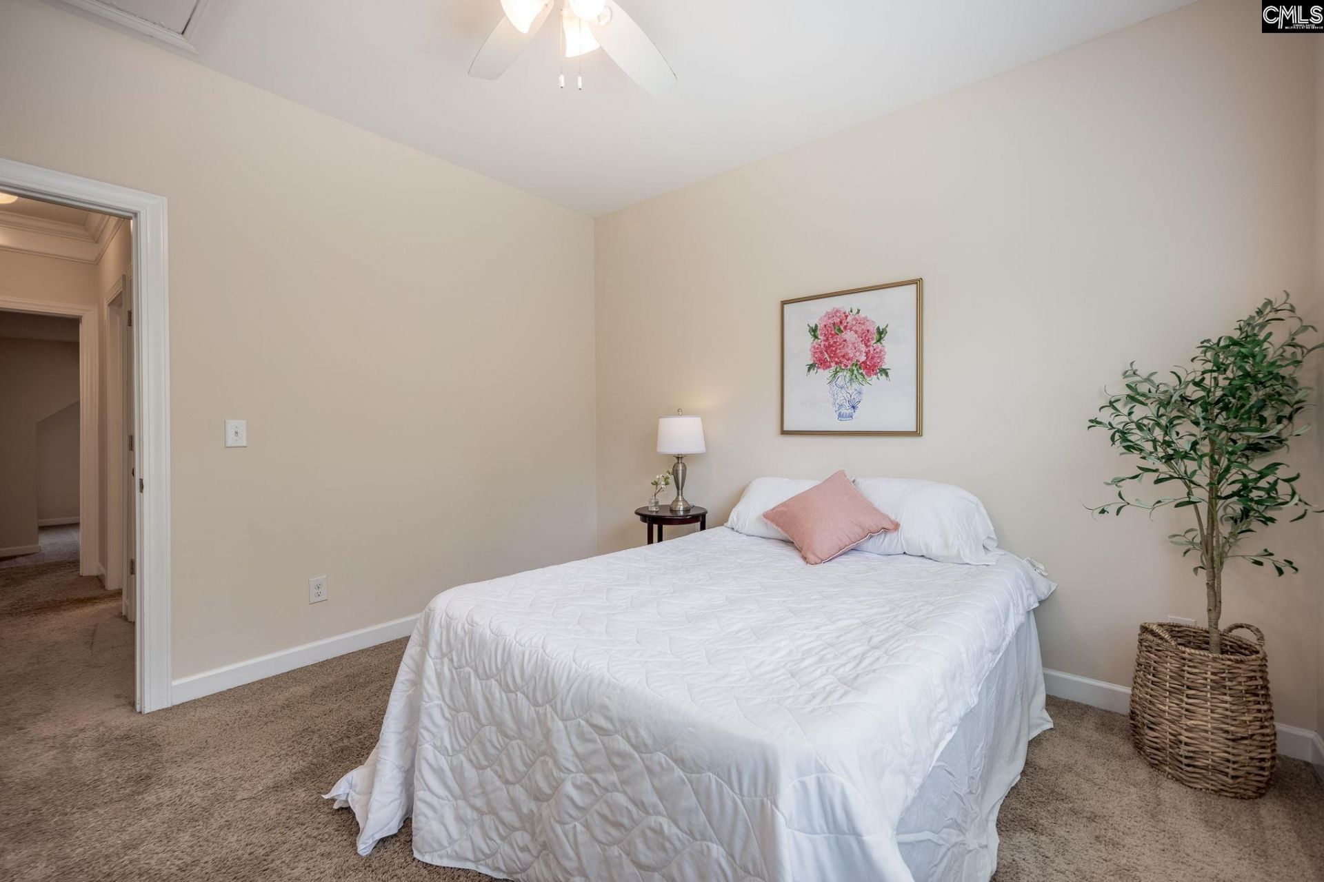 354 Montrose Drive  Photo 36