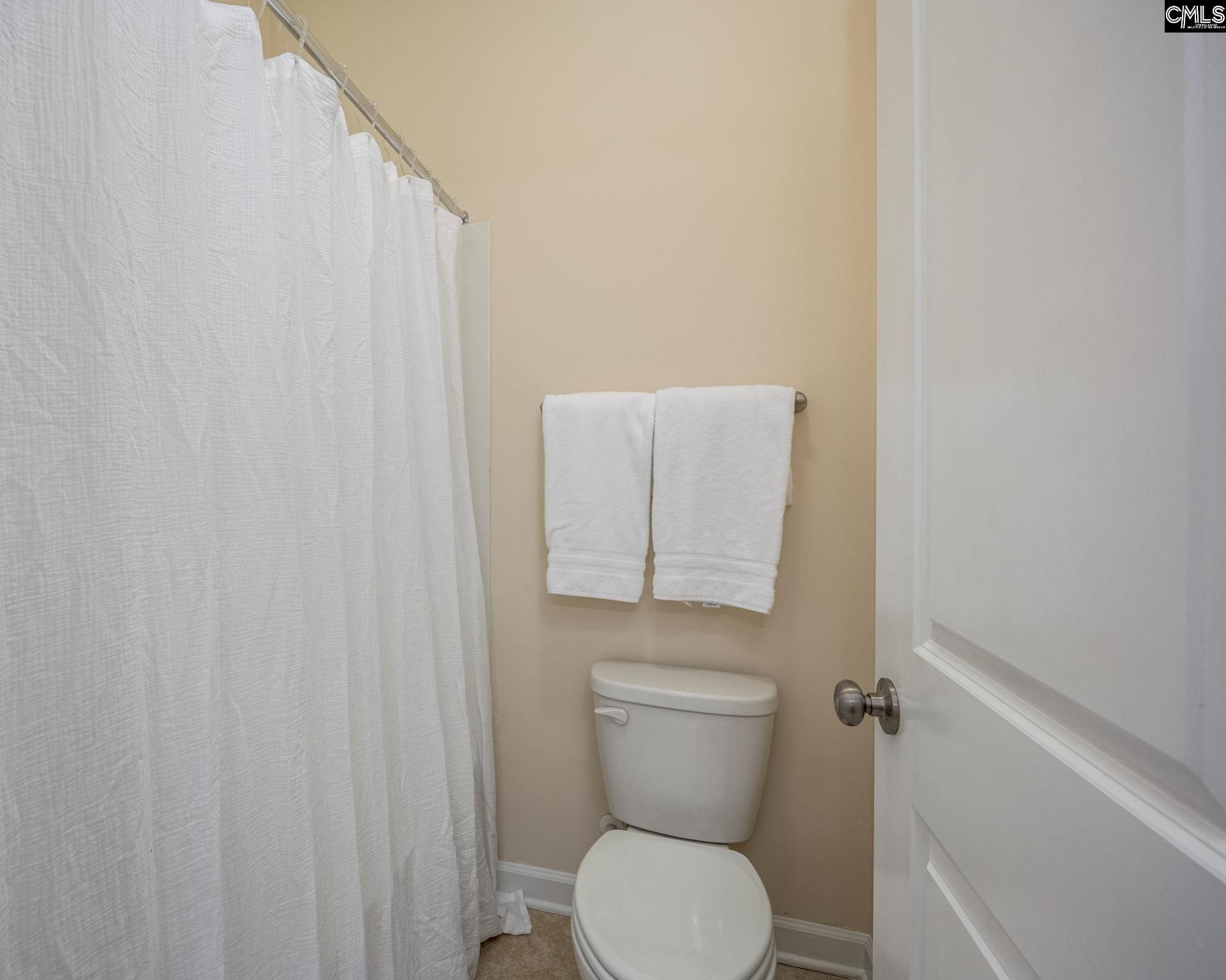 354 Montrose Drive  Photo 39