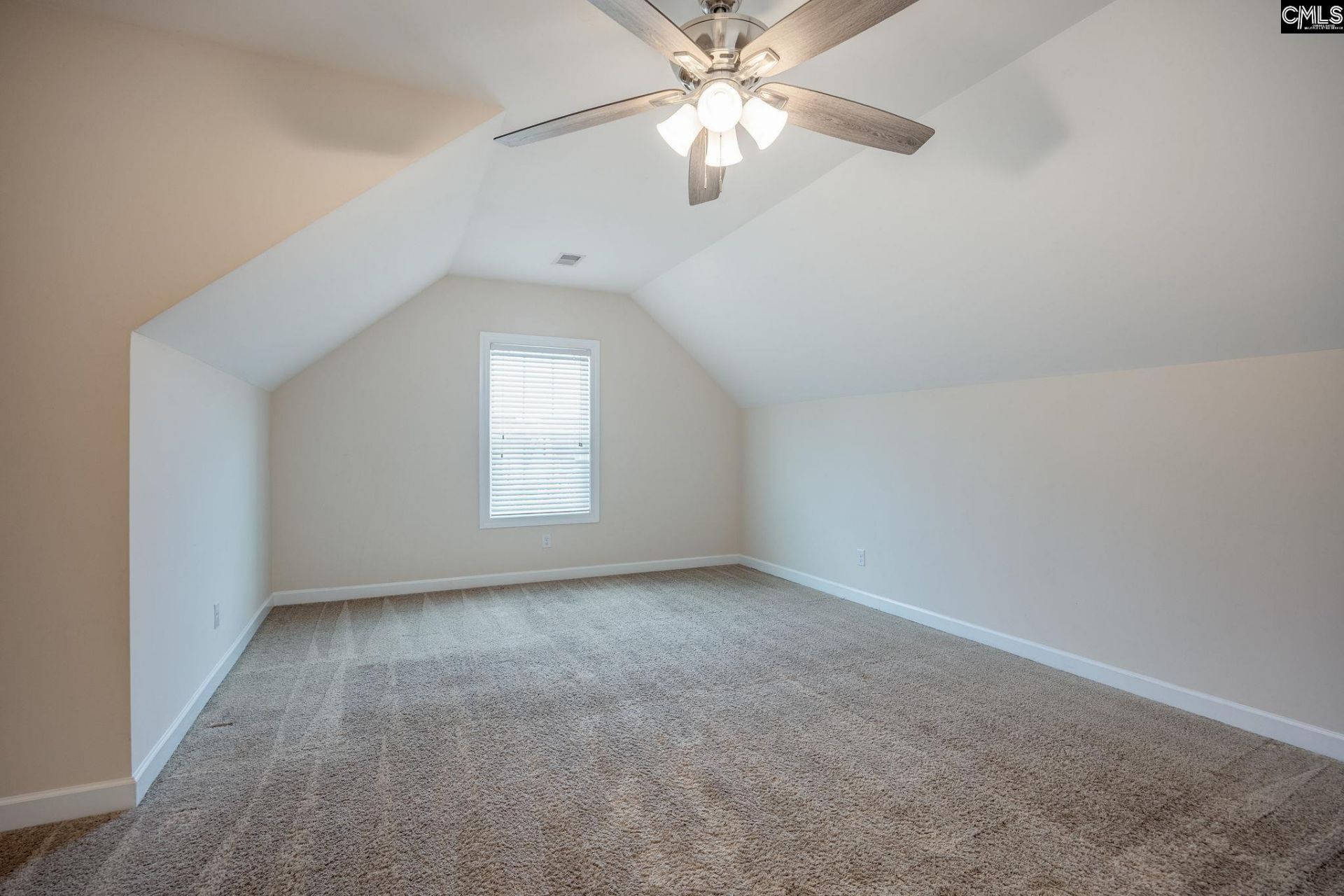 354 Montrose Drive  Photo 41