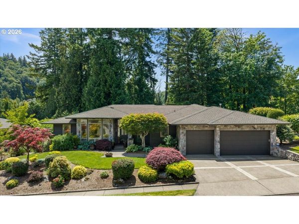260 SE AVONDALE WAY, Gresham, OR 97080