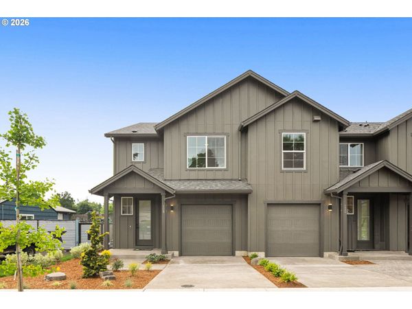 128 Randall ST, Oregon City, OR 97045