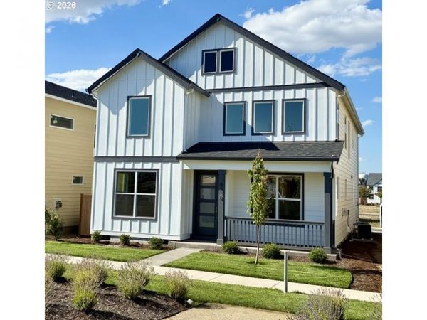 8518 SE Bobcat LN, Hillsboro, OR 97123