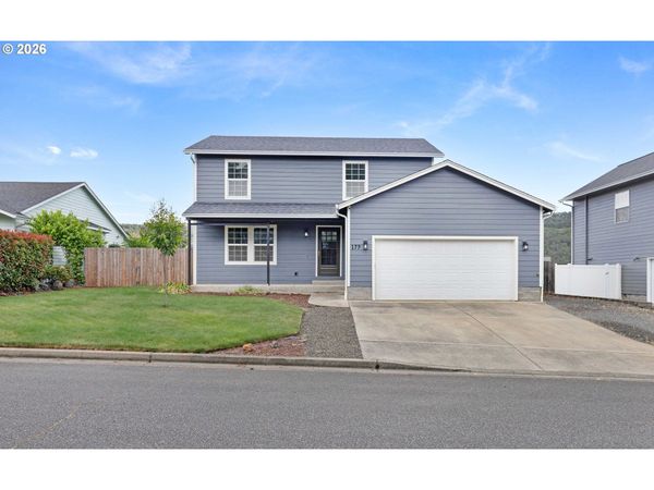 179 RAINBOW RIDGE AVE, Roseburg, OR 97471