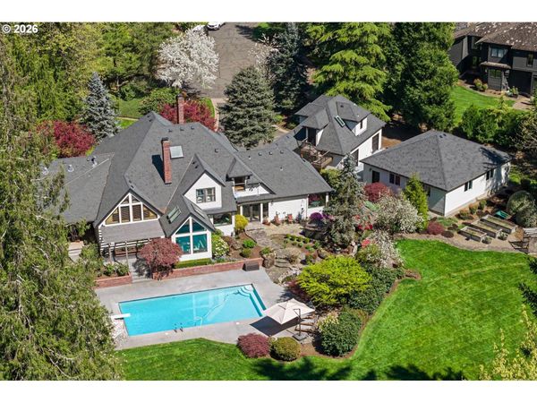 21469 WATERFORD PL, West Linn, OR 97068