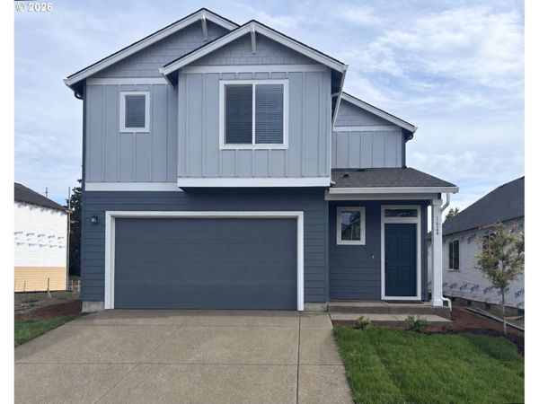 1624 N YOUNG ST, Lafayette, OR 97127